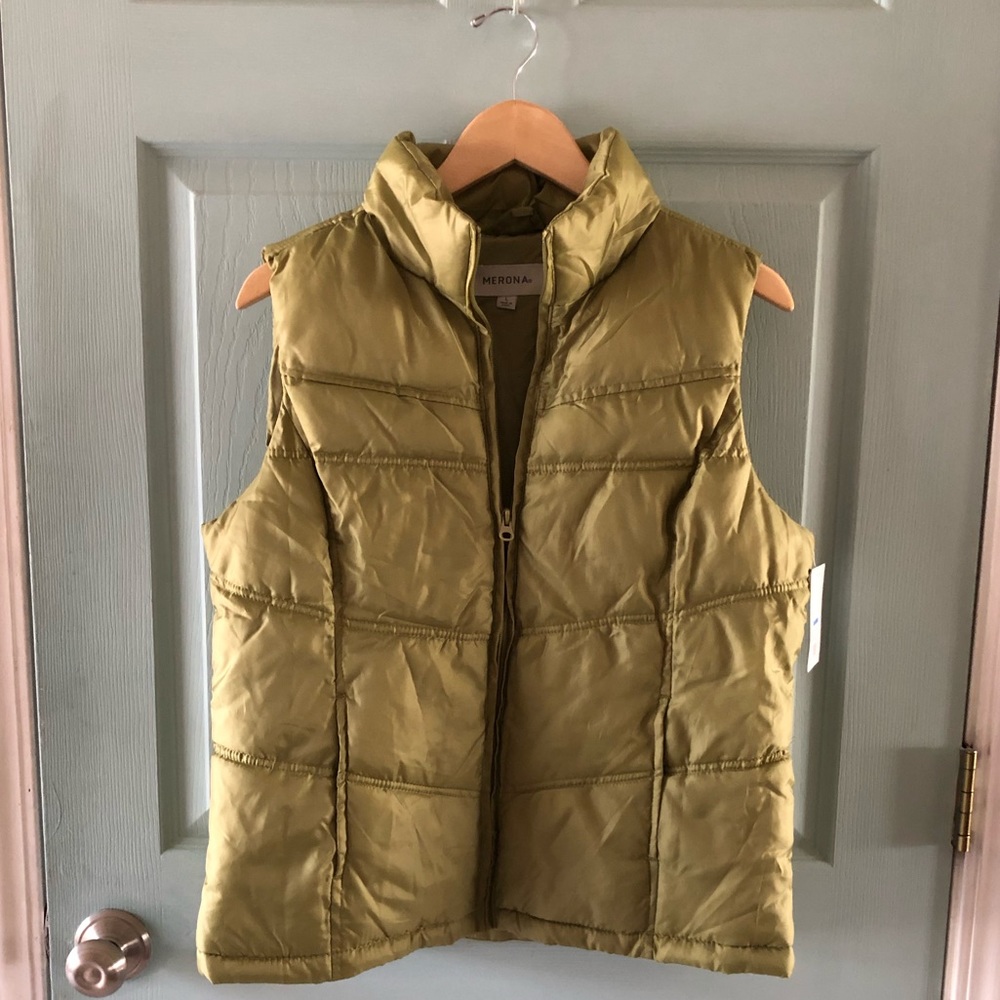 Merona green quilted vest